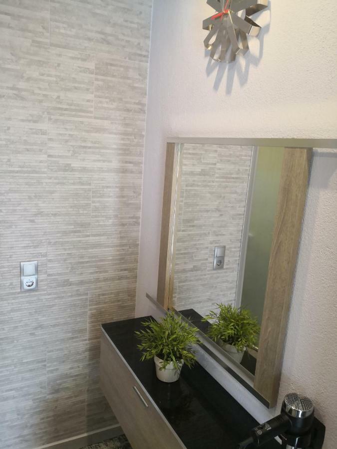Aimilias Family Apartments Nea Vrasna Exterior photo